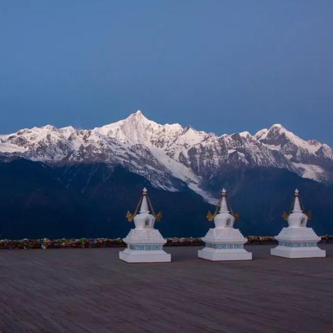 雪山征服指南，登顶之旅的必备攻略！