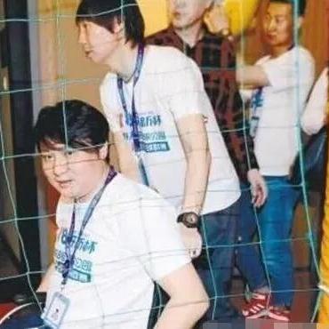 明日高校攻略秘籍，探索未来学府大门，解锁学府新篇章