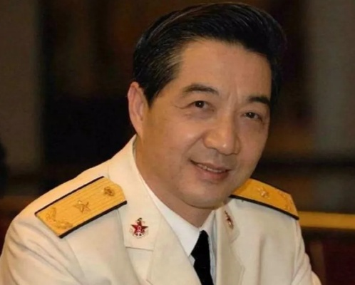 揭秘张召忠传奇人生，故事背后的传奇人物张召忠百度独家揭秘