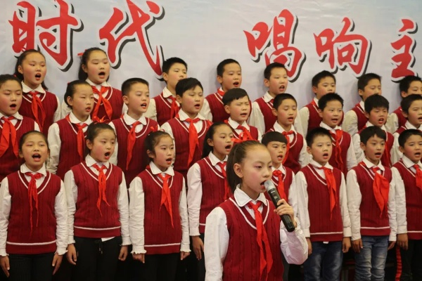 百度小学生合唱，纯净和谐共鸣的乐章