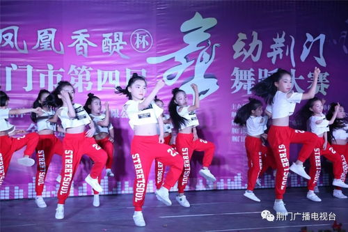 大学广场舞TOP10榜单揭晓，青春活力舞动校园