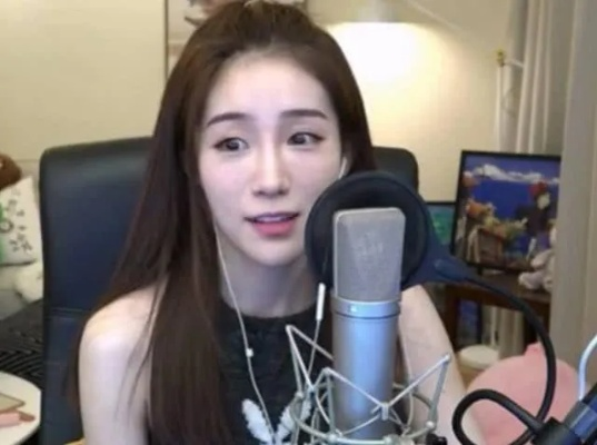 女主播真实素颜TOP10，天然美震撼上榜，无需妆容修饰的魅力风采