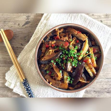 家常鱼香茄子做法大揭秘，轻松掌握美味秘籍！——百度精选食谱