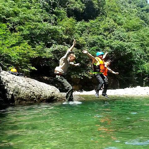 岳阳团建必备攻略，旅行团建指南与景点推荐