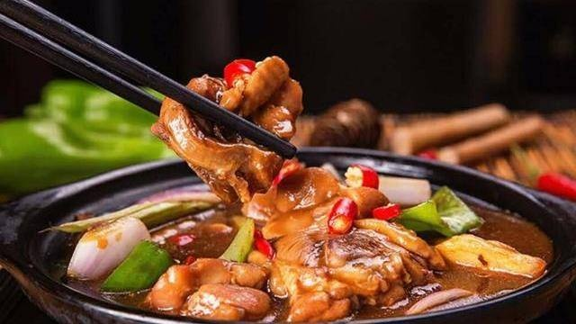 黄焖鸡美味秘诀，百度收录标准下的做法解析