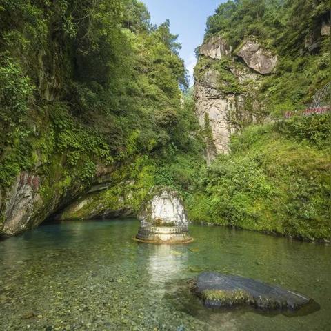 潭岛神秘之旅，探索绝美岛屿的必备旅游攻略！