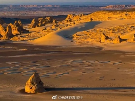 「独家揭秘」新疆荒山神秘之旅，未知探险者的梦幻攻略！
