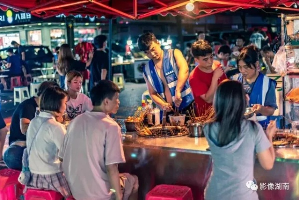 繁华夜市新篇章，变迁中的活力夜晚新闻头条