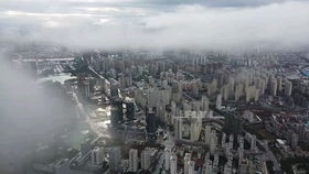 航拍中国2024最新节目表揭秘，飞行视觉盛宴，一览众山小奇景