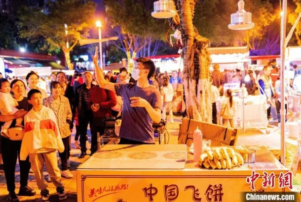 三亚画饼摆摊街头艺术，探索生活烟火与独特魅力