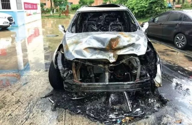 昆明CX7机头失火事件最新进展揭秘