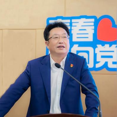 励志箴言，男孩奋斗之路，坚持超越自我！