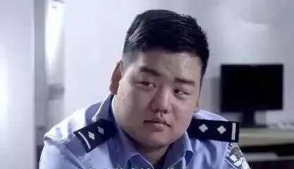 小胖保安新闻热点，聚焦最新视频，传递正能量，百度热门推荐